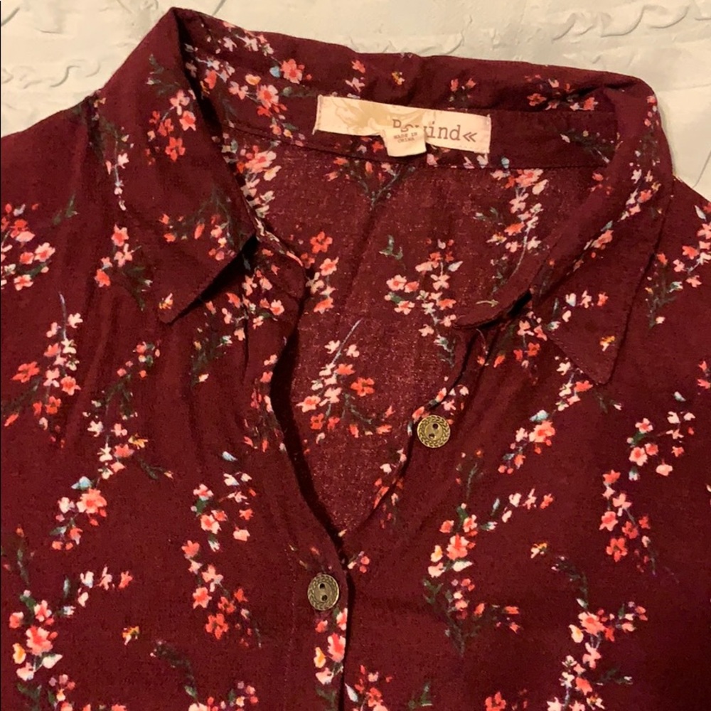 Crop button down - Picture 2 of 3